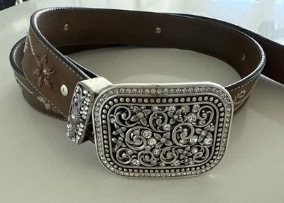 Cinturón de cuero bordado floral con estrás Nocona para dama N3447044 Foto 1 de 4