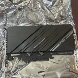 ASUS ROG Hyper M.2 Card New - Afbeelding 1 van 2