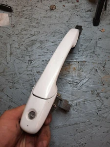 2007 - 2009 MAZDA CX9 CX7 OUTSIDE DOOR HANDLE LEFT FRONT - Picture 1 of 2