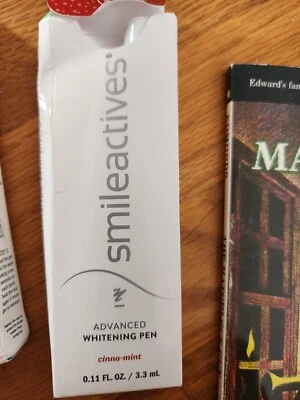 4 X Smileactives Advanced Whitening Pen PEPPERMINT,CINNA MINT,VANILLA ,SPEARMINT - Image 1 of 4