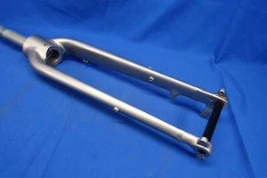 Horquilla de disco de aluminio 700c 15x100 mm eje pasante, disco de montaje en poste, recta o cónica - Imagen 1 de 6