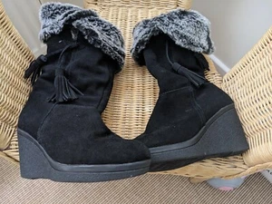 LINEA black suede boots, calf length, faux fur cuff, size 6, excellent condition - Picture 1 of 14