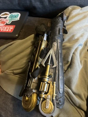 Assassin's Creed Syndicate Lama Phantom Guantelete Hoja Oculta Juguete Juegos con disfraces Foto 1 de 4