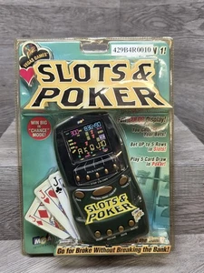 Neu Vintage 2001 MGA Entertainment Handheld-Slots & Poker Farbspiel kostenloser Versand!! - Bild 1 von 4