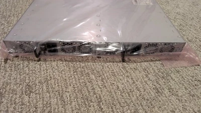 Brocade BR-VDX6740-48-F 48 port 10GbE SFP+ & 4x 40GbE QSFP - Image 1 of 4