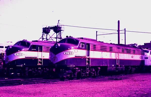 ORIGINAL KODACHROME SLIDE NJ TRANSIT E-8 #4285 & #4253 MAI 1992 - Bild 1 von 1