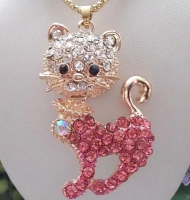 COLLAR CADENA COLGANTE BETSEY JOHNSON LINDO GATO ROSA CON INCRUSTACIONES DE CRISTAL Foto 1 de 4