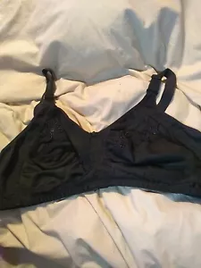 Reggiseno 40B nero Marks and Spencer. Senza imbottitura senza fili vestibilità comoda di supporto. - Foto 1 di 11