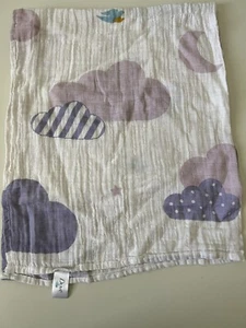 "Manta Dove Baby Receiving Swaddle Lovey blanca púrpura nubes muselina 33"" X 30""" - Imagen 1 de 7