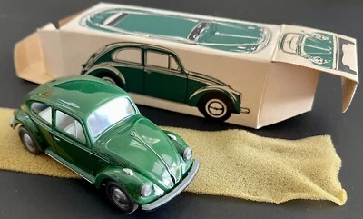 Wiking 1:40 Volkswagen Beetle Sedán - Modelo Promocional Concesionario - Verde - Lote 2 Foto 1 de 3