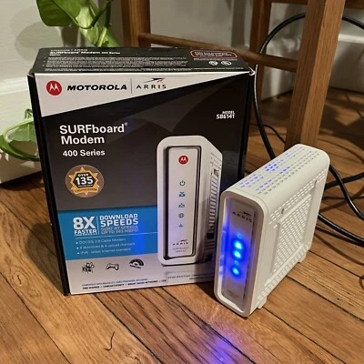 Motorola ARRIS SURFBoard Model SB6141 - DOCSIS 3.0 Cable Modem w/ Power Cord - Image 1 of 4