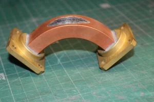 British made MICROWAVE WAVEGUIDE 90 DEGREE WR90 WG16 8.20-12.40GHz - Picture 1 of 10