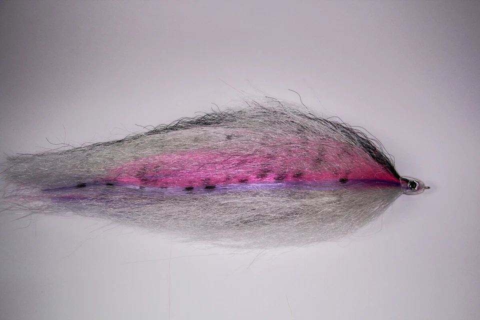 Fliegentom 3049 Hechtstreamer XXL  Nr. 4 - Regenbogenforelle Pikestreamer - Bild 1 von 1