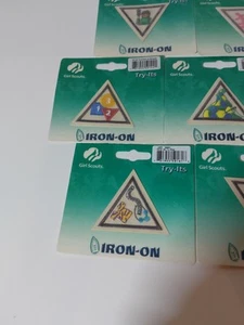 Menge 7 Brownie Pfadfinder im Ruhestand Probieren Bügelbild Abzeichen Patches Neu - Bild 1 von 7