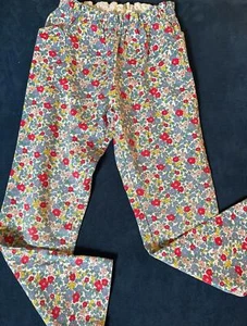 Mini Boden Multi Color Denim Floral Pants Size 11 with Heart Pockets - Picture 1 of 6