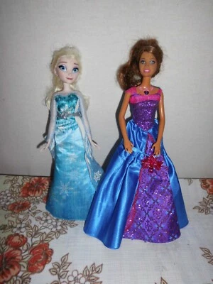 Exclusive Disney Princess Barbie typ Elsa and Anna in Frozen - Bild 1 von 2