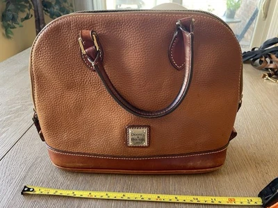 Cartera mediana de cuero florentino Dooney Bourke, auténtica Foto 1 de 4