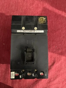 SQUARE D 125 AMP I-LINE CIRCUIT BREAKER 240 VAC 3 POLE  Q2 321254 - Picture 1 of 9