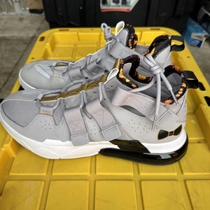 NEW AUTHENTIC NIKE AIR EDGE 270  "GREY" MEN'S US 13 - Picture 1 of 9