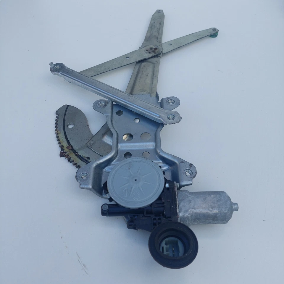 Left Front Passenger Window Regulator Suzuki Swift EZ RS415 RS416 04-11 - image 1 of 2