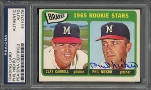 Phil Niekro Signed 1965 Topps Rookie Card #461 - PSA/DNA - Foto 1 di 2