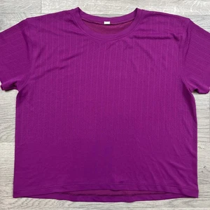Lululemon Train To Be Kurzarm Shirt Regen Streifen tief fuchsia bauchfrei Mesh 10 - Bild 1 von 9