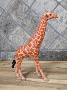 Estatuilla jirafa africana escultura animal plástico de 6" de alto - Imagen 1 de 7