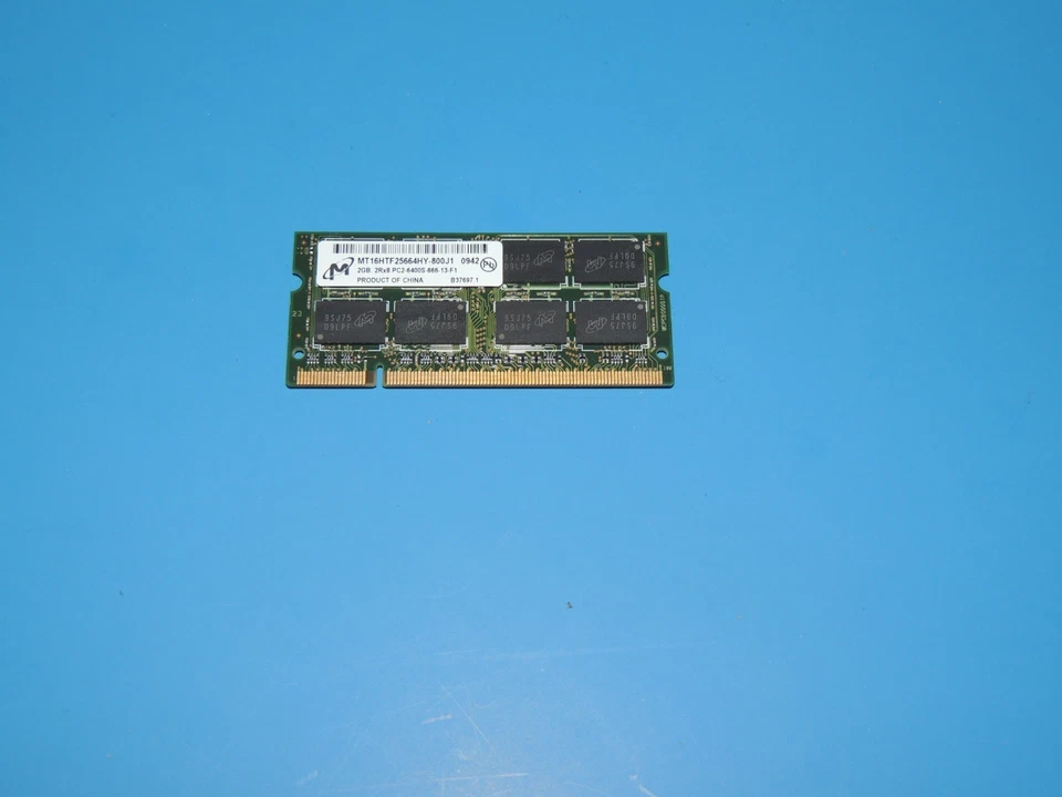 MT16HTF25664HY-800J1  Micron 2GB DDR2 SODIMM RAM Memory PC2-6400S-666-13-F1 - Image 1 of 1