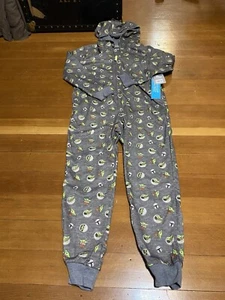 Disney Star Wars Grogu Baby Yoda Kids Pajamas Sleepwear Hooded One Piece 7/8 - Picture 1 of 5