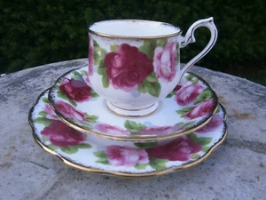 ROYAL ALBERT OLD ENGLISH ROSE TRIO TEACUP SAUCER PLATE MINT UNUSED CONDITION - Picture 1 of 4