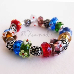 Brazalete Dije Europeo Jardín de Flores Arco Iris con Cuentas Plateadas Florales y Vidrio - Imagen 1 de 8