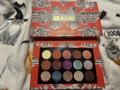 PAT McGRATH LABS Luminous Legends: Mega Eye Shadow Palette BNIB - Image 1 of 4