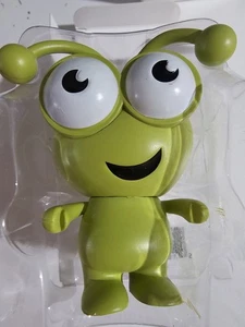Cricut Cutie Collectible Figurine Chartruese NEW IN BOX - Picture 1 of 1
