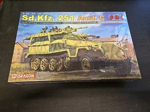 Dragon Sd. Kfz. 251 Ausf. C 3 in 1 1:35 Militär Modellbausatz Old Stock/Sealed 2004 - Bild 1 von 7