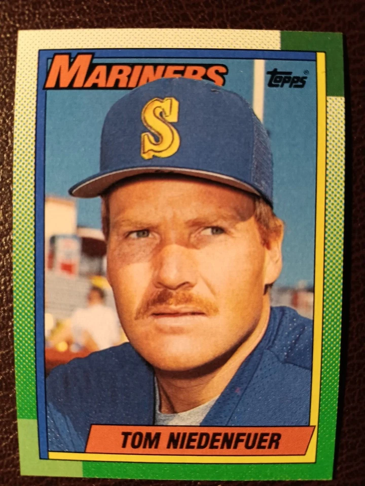 TOM NIEDENFUER SEATTLE MARINERS 1990 TOPPS BASEBALL CARD #306 - Image 1 of 1