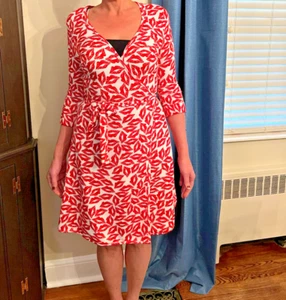 Julie Brown wrap dress Lip print. New with tags unworn Size Large Red - Picture 1 of 13