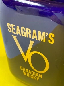 SEAGRAM'S Canadian Whisky ,Darkblue mit Gold, super Farbe! Sehr selten!!! 🥃🙂 - Bild 1 von 4