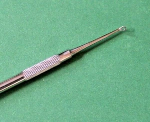 Komedonenquetscher Mitesserentferner 15 cm doppelseitig Edelstahl - Bild 1 von 4