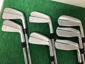 Bridgestone J15MB Iron Set 7pcs 4-Pw Flex S Stiff Dynamic Gold S200 - Picture 1 of 6