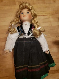 S. Faye Moen Scan Doll, Norwegian National 15" Porcelain Doll. Signed Tag - Picture 1 of 11