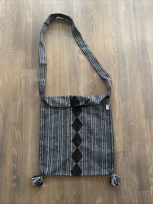 Artesanias Lillo Mexico Satchel Bag BOHO Woven Hippy Flap Ethnic Festival Purse - Image 1 of 4