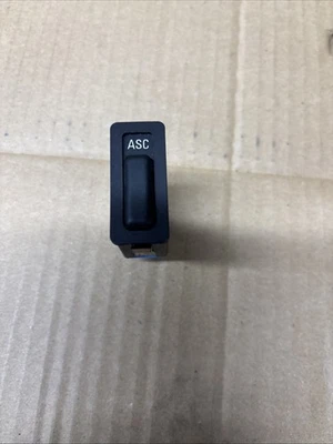 BMW E36 E34 E31 E32 Z3 ASC SWITCH 61311390806 - Image 1 of 3