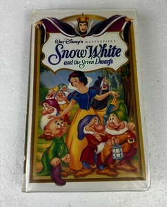 Disney Snow White and the Seven Dwarfs VHS 1994 Masterpiece Collection Clamshell - Picture 1 of 4