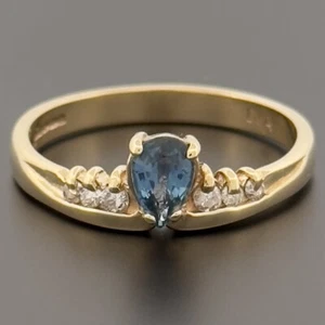 9ct Yellow Gold Sapphire & Diamond Cluster Ring Size P Hallmarked - Picture 1 of 10