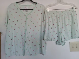 Plus 2X sleep set, top & shorts lite green w/ red cherries by Secret Treasures. - Picture 1 of 6