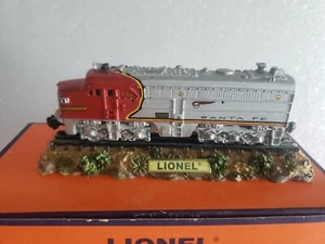 Westland Giftware Lionel SANTA FE 2000 LOCOMOTIVE ENGINE Desktop display in box - Picture 1 of 10