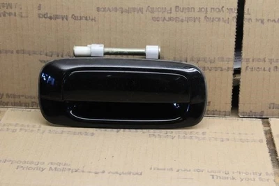 Lexus GS430 2004 manija de puerta trasera lado del pasajero derecho pintura negra código 202 Foto 1 de 4