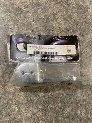 Kuryakyn 8078 替换镫臂和垫 Harley-Davidson DS-241123 NOS — 第 1/4 张图片
