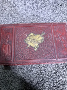Vintage VALENTINES Jewelry Vanity Box HEART BOW ARROW Man Lady gold  - Picture 1 of 15