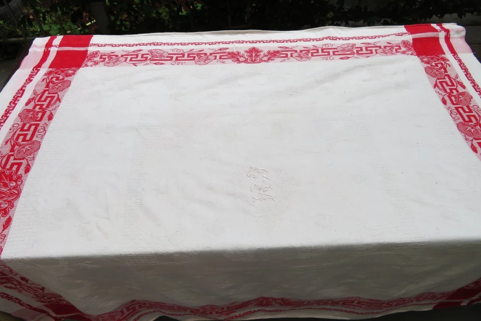 NAPPE ancienne brodée GM Damassé de COTON blanc et rouge 135 cm X 120 cm - Photo 1/3